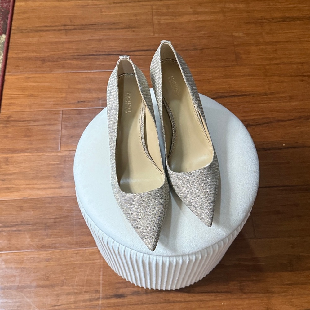 MK gold Women's Heels 👠